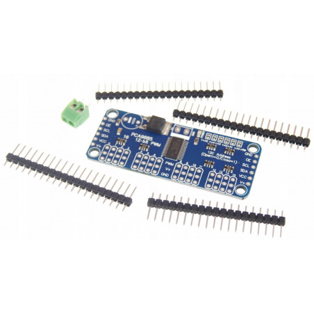 16 kanałowy sterownik serw PWM I2C z gniazdami